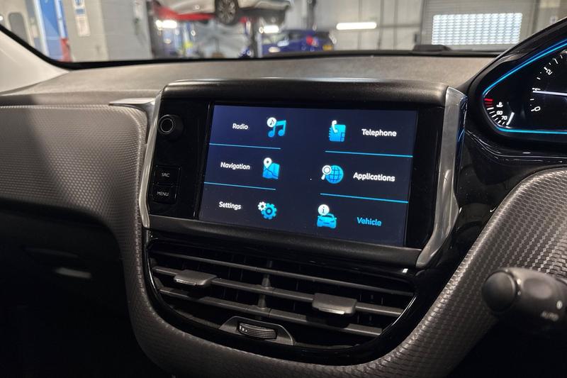 Used Peugeot 2008 2018 for sale - 76350414: Photo 31