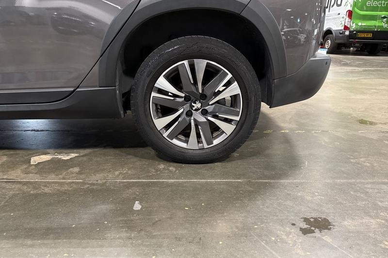 Used Peugeot 2008 2018 for sale - 76350414: Photo 8