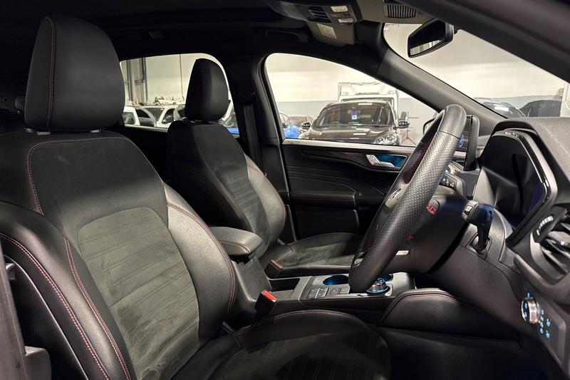 Used Ford Kuga 2022 for sale - 76452927: Photo 17