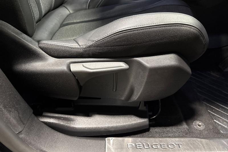 Used Peugeot 5008 2023 for sale - 76508276: Photo 27