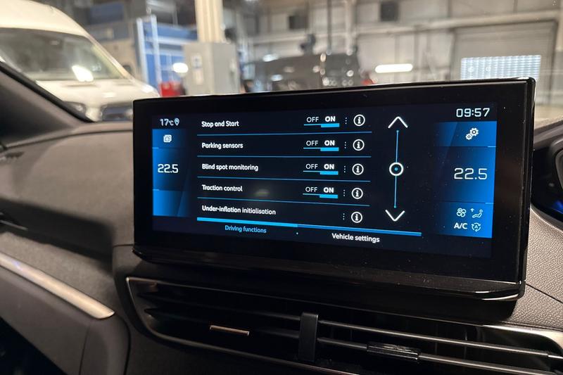 Used Peugeot 5008 2023 for sale - 76508276: Photo 41