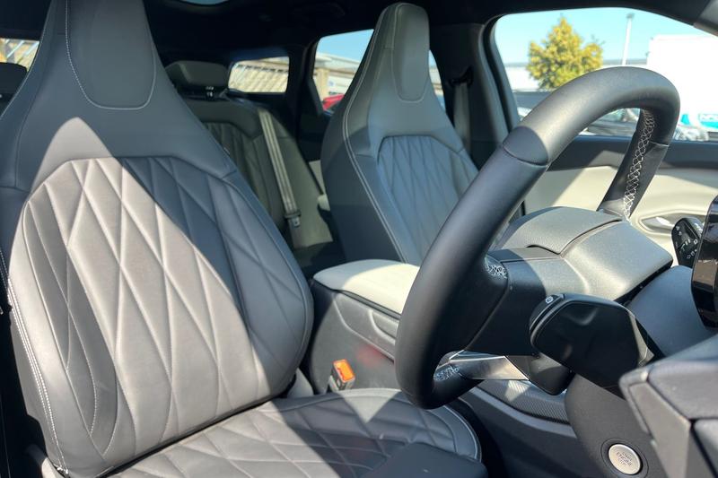 Used Ford Explorer 2024 for sale - 76787783: Photo 17