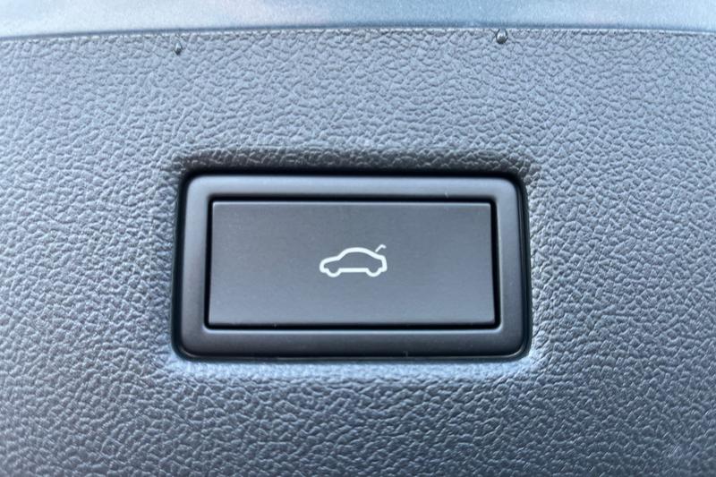 Used Ford Explorer 2024 for sale - 76787783: Photo 37