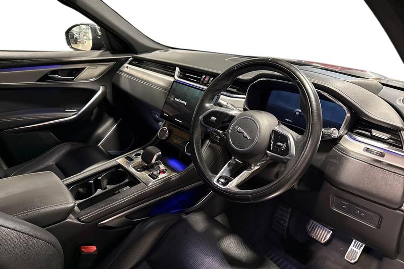 Used Jaguar F-Pace 2021 for sale - 77620001: Photo 9