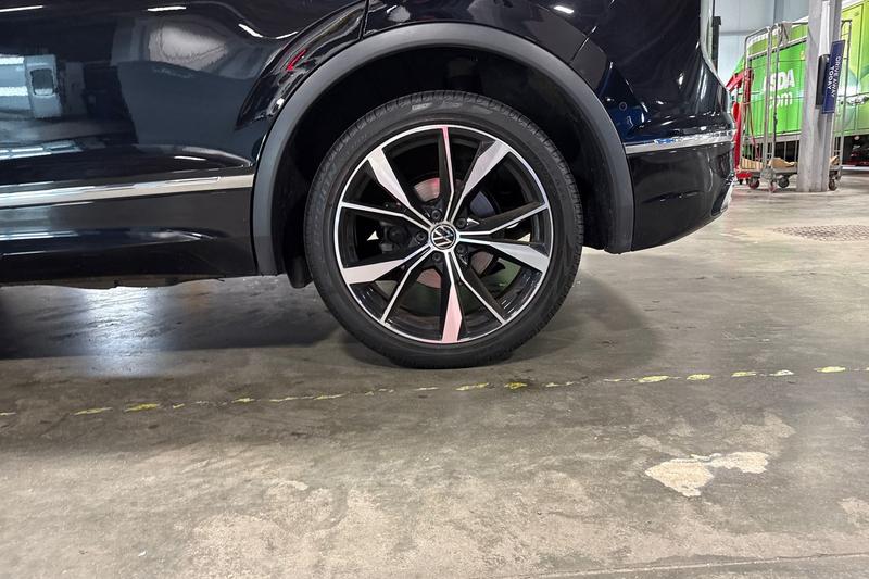 Used Volkswagen Tiguan 2023 for sale - 77393851: Photo 8