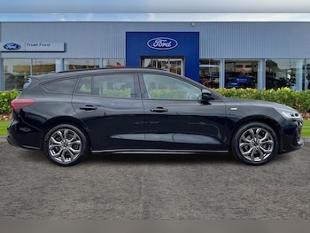 Used Ford Focus 2022 for sale - 75621027: Photo