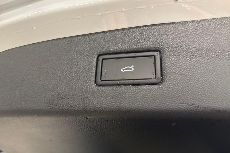 Used Ford Explorer 2024 for sale - 78001119: Photo 24