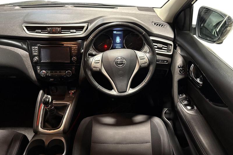 Used Nissan Qashqai 2017 for sale - 76887963: Photo 11