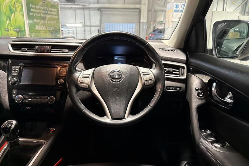 Used Nissan Qashqai 2017 for sale - 76887963: Photo 12