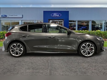 Used Ford Focus 2022 for sale - 75751890: Photo
