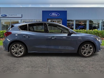 Used Ford Focus 2022 for sale - 76209498: Photo 3