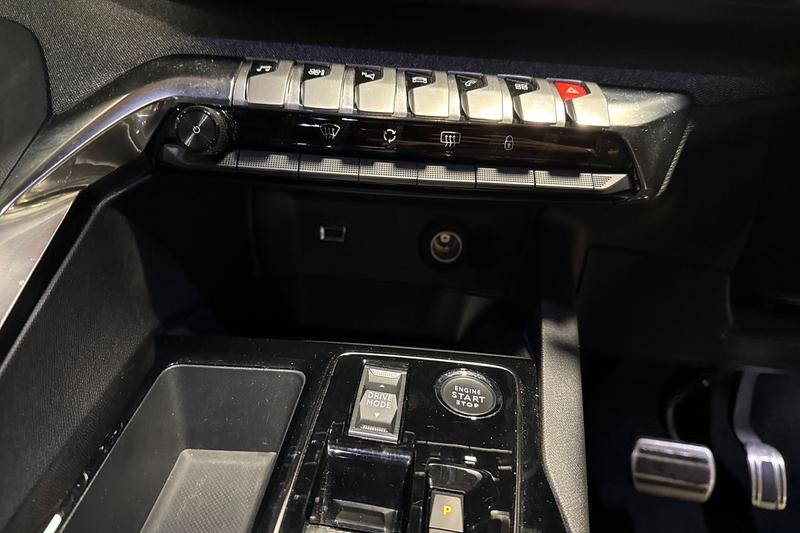 Used Peugeot 5008 2023 for sale - 76887954: Photo 32