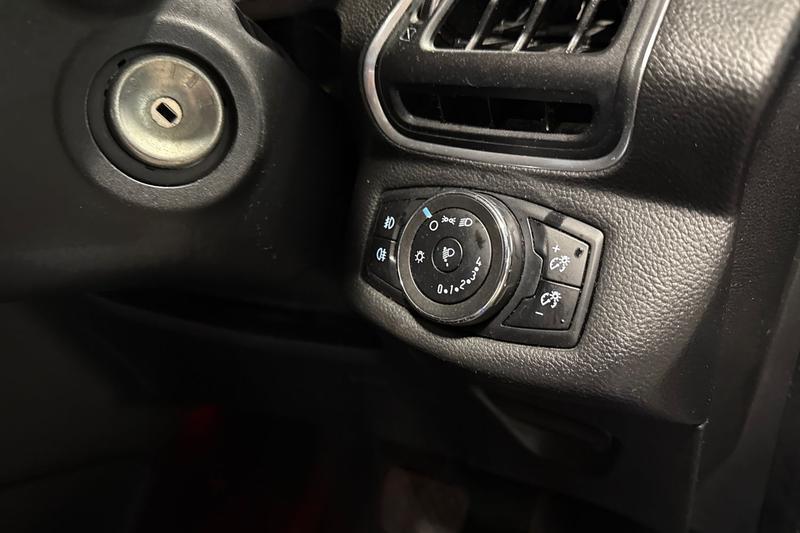 Used Ford B-MAX 2015 for sale - 77138223: Photo 25