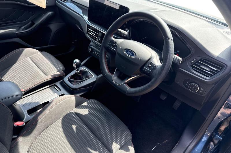 Used Ford Focus 2024 for sale - 76308869: Photo 9