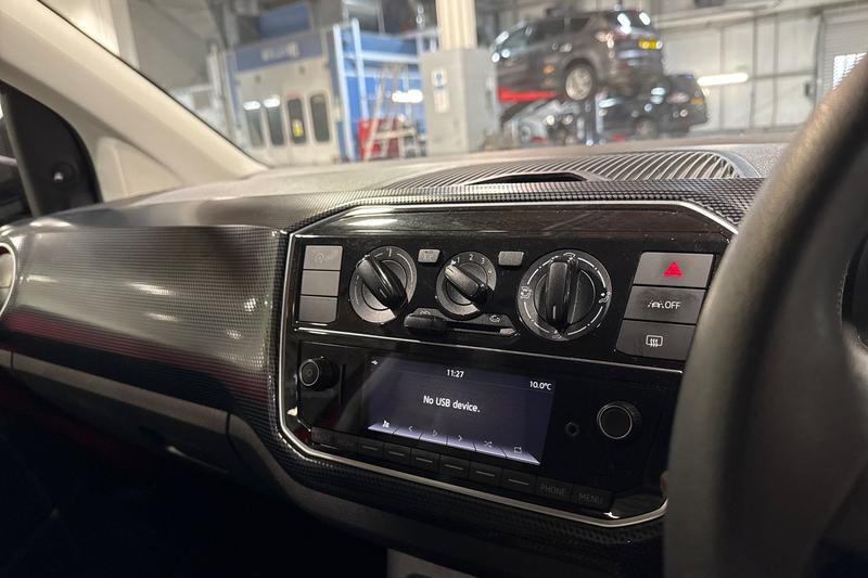 Used Volkswagen up! 2021 for sale - 77493463: Photo 31
