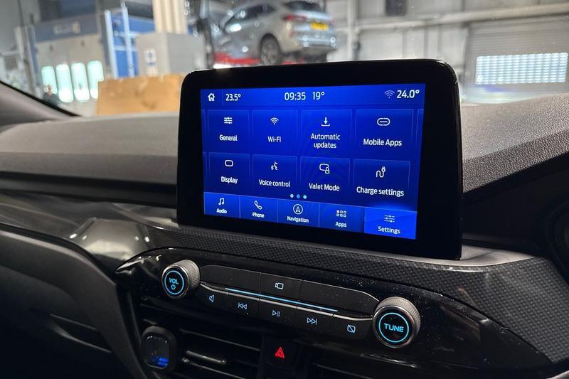 Used Ford Kuga 2023 for sale - 77117221: Photo 39