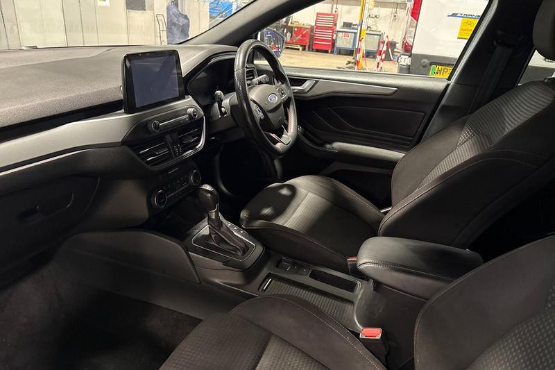 Used Ford Focus 2022 for sale - 76684943: Photo 18