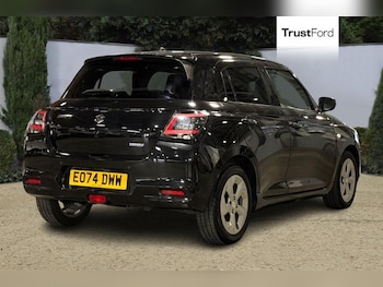 Used Suzuki Swift 2024 for sale - 78350664: Photo