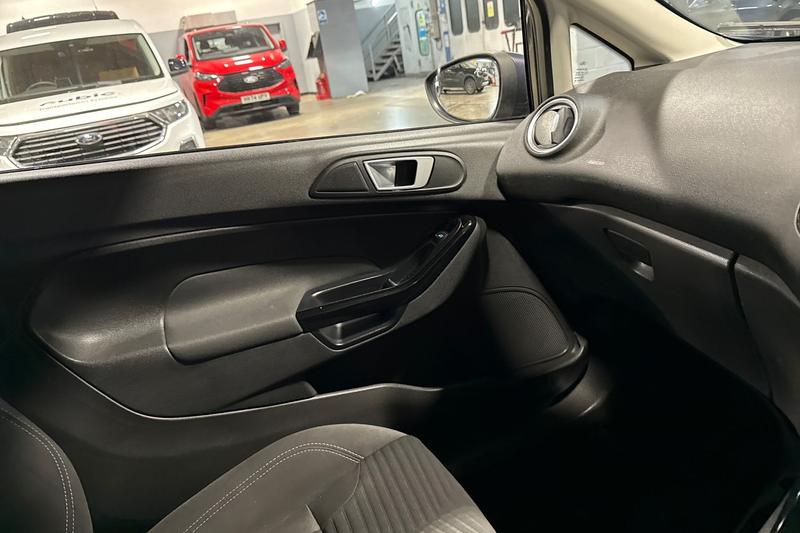 Used Ford Fiesta 2014 for sale - 76984841: Photo 35