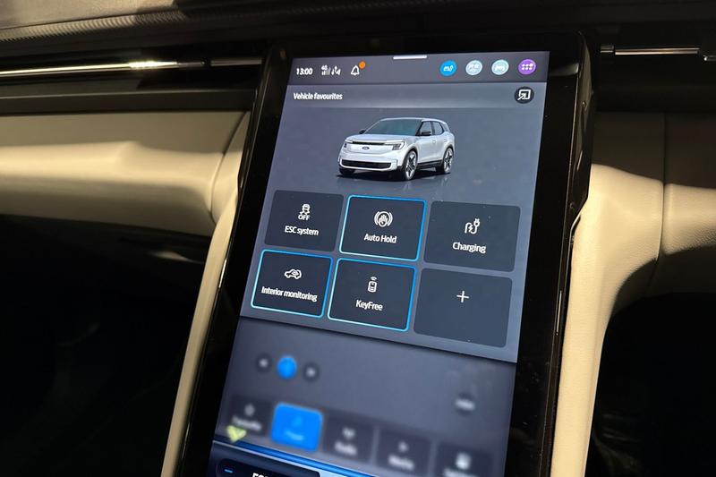 Used Ford Explorer 2025 for sale - 78001145: Photo 34