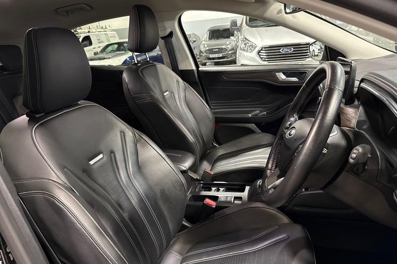 Used Ford Focus 2019 for sale - 76350394: Photo 17