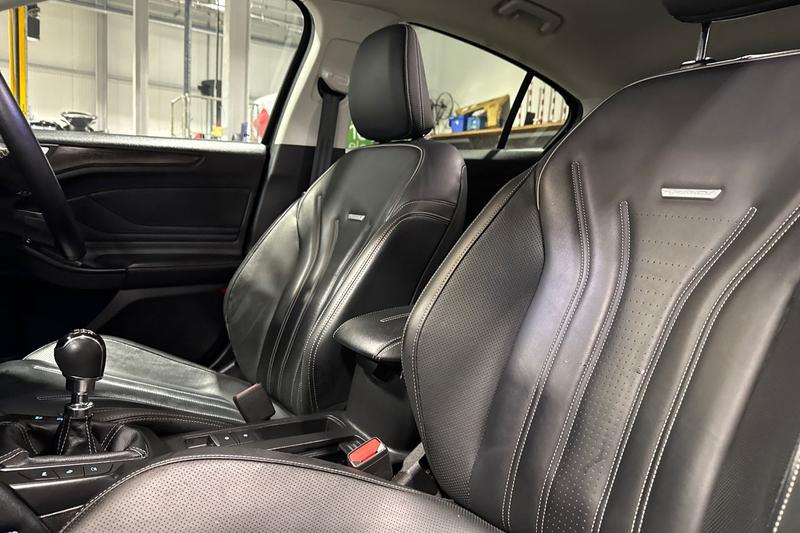 Used Ford Focus 2019 for sale - 76350394: Photo 19
