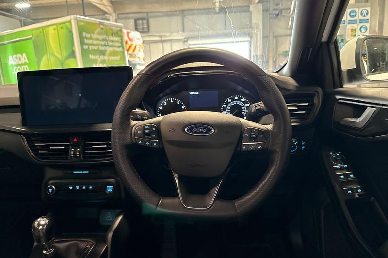 Used Ford Focus 2024 for sale - 76308866: Photo 12