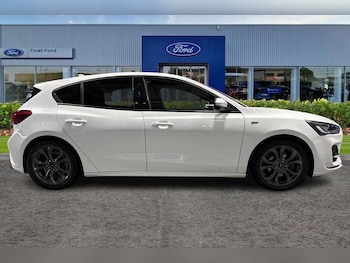 Used Ford Focus 2022 for sale - 76787761: Photo