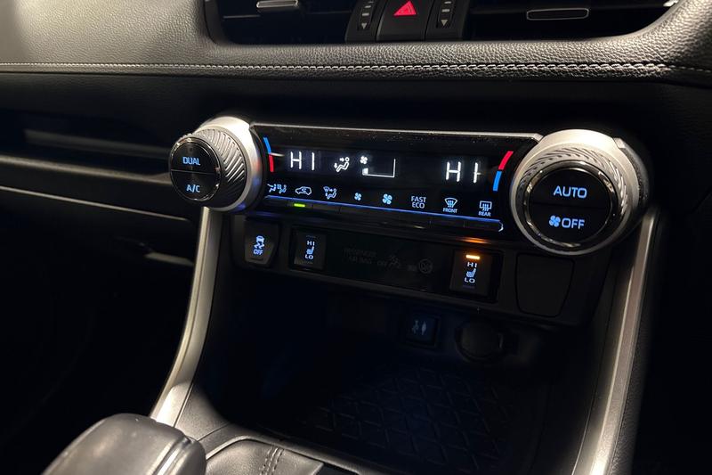 Used Toyota RAV4 2019 for sale - 77354448: Photo 37