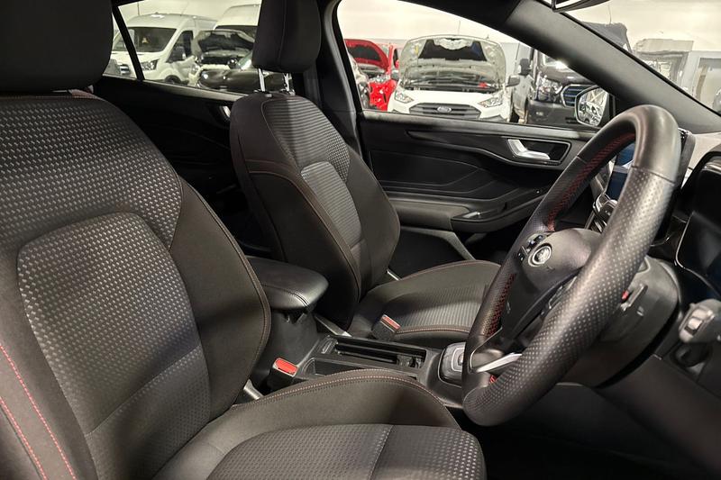 Used Ford Focus 2022 for sale - 77117504: Photo 17