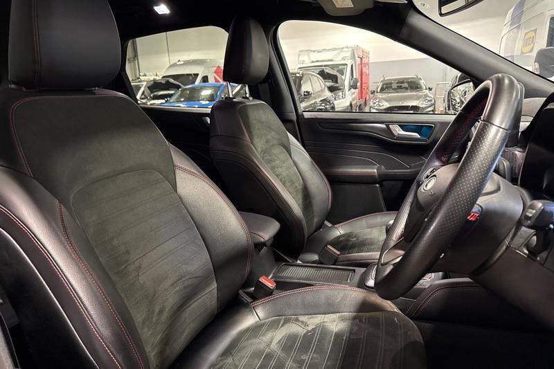 Used Ford Kuga 2023 for sale - 76452920: Photo 17