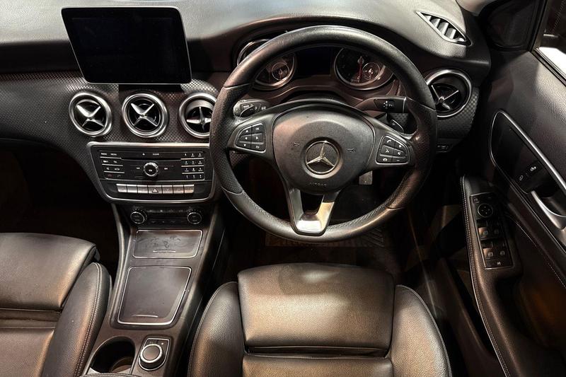 Used Mercedes-Benz A-Class 2017 for sale - 77381631: Photo 11