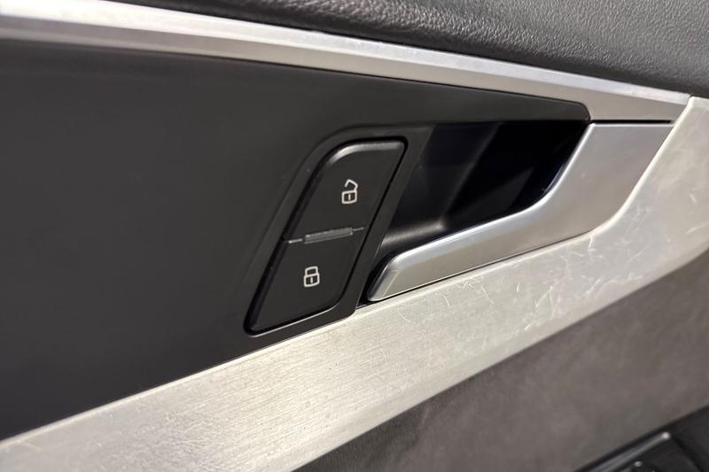 Used Audi A4 2018 for sale - 76977358: Photo 31