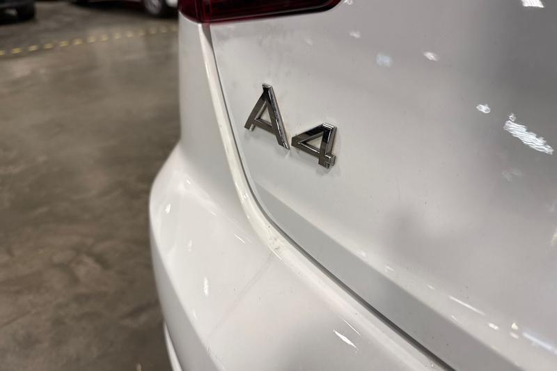 Used Audi A4 2018 for sale - 76977358: Photo 42