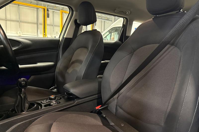 Used MINI Clubman 2018 for sale - 76355540: Photo 19