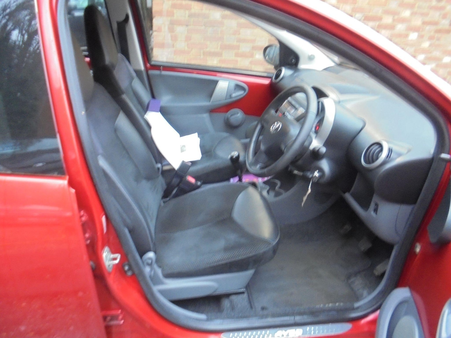 Used Toyota AYGO 2011 for sale - 76965320: Photo 12