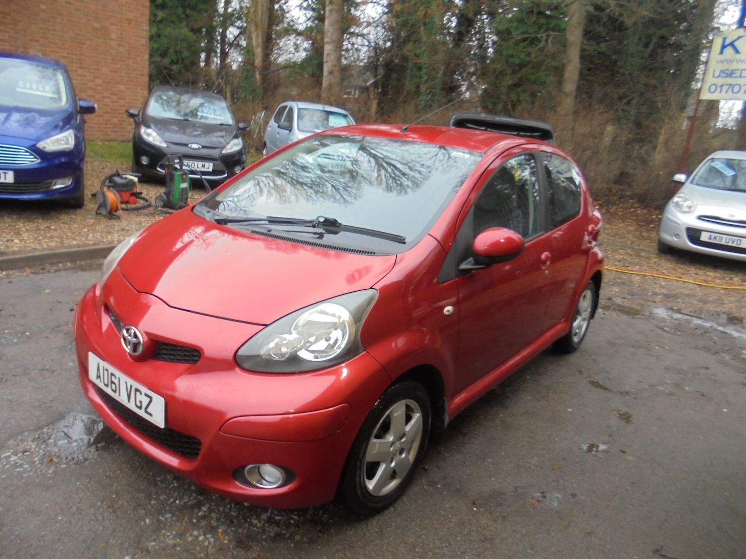 Used Toyota AYGO 2011 for sale - 76965320: Photo 6
