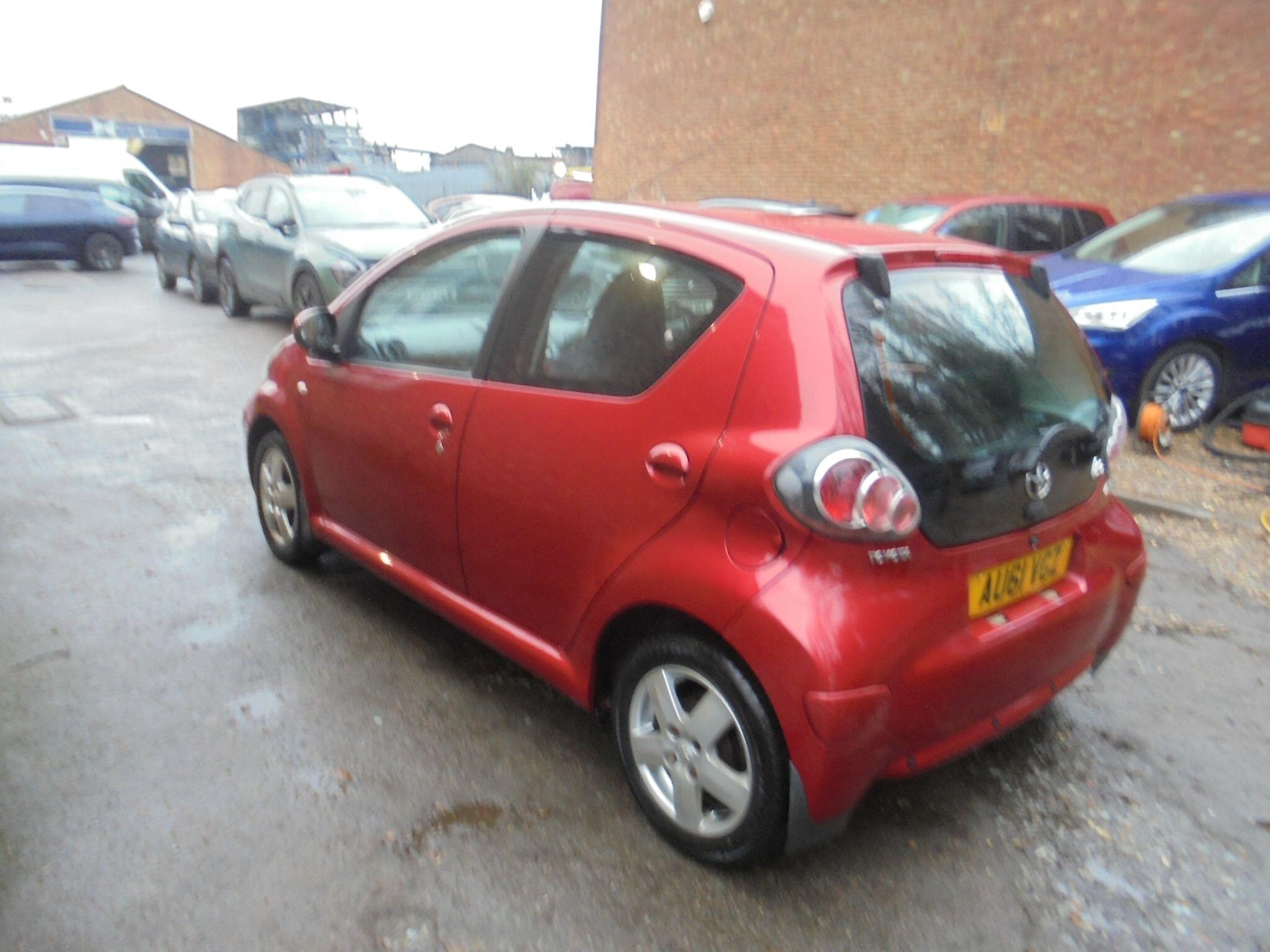 Used Toyota AYGO 2011 for sale - 76965320: Photo 7