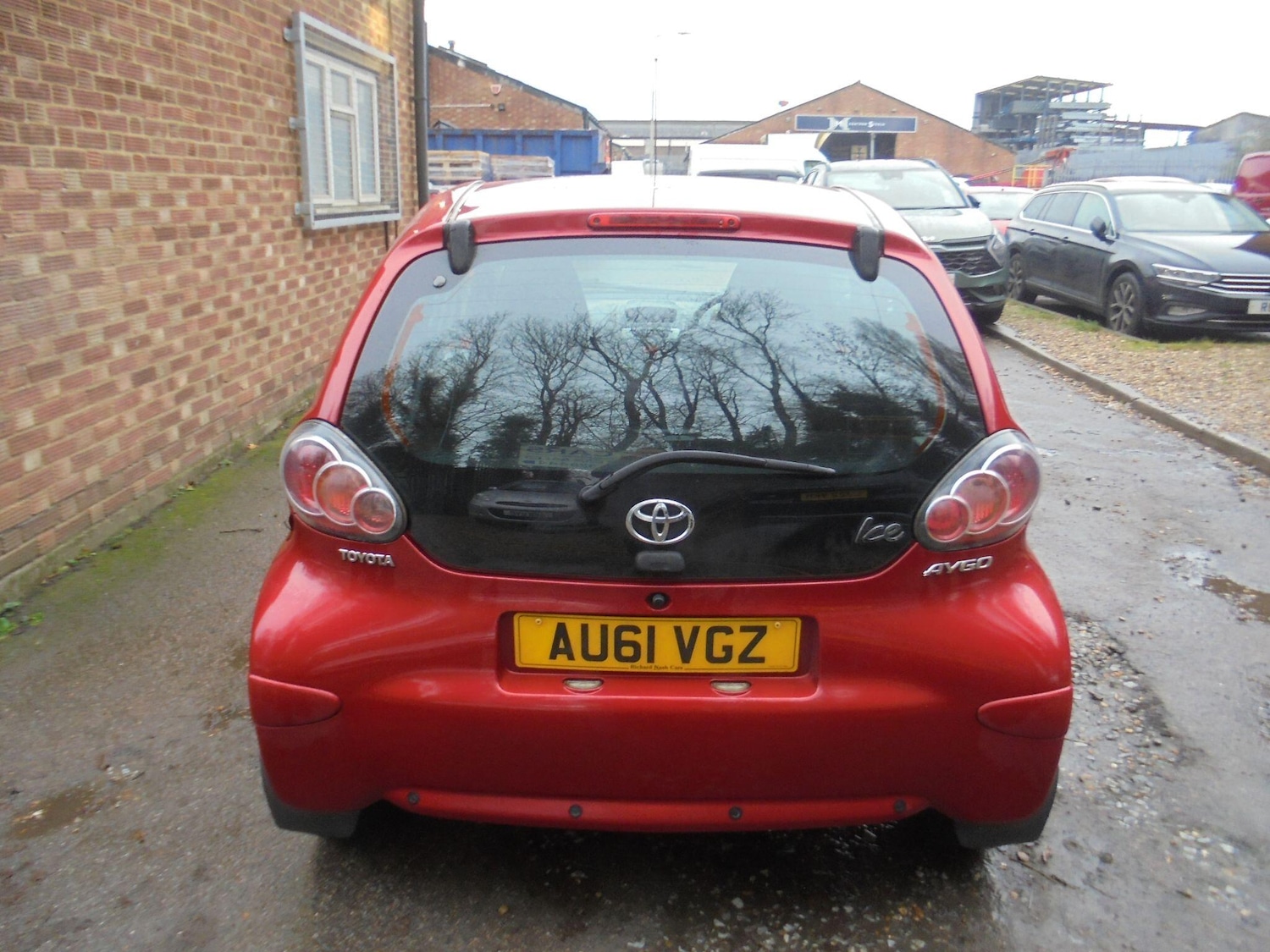 Used Toyota AYGO 2011 for sale - 76965320: Photo 8