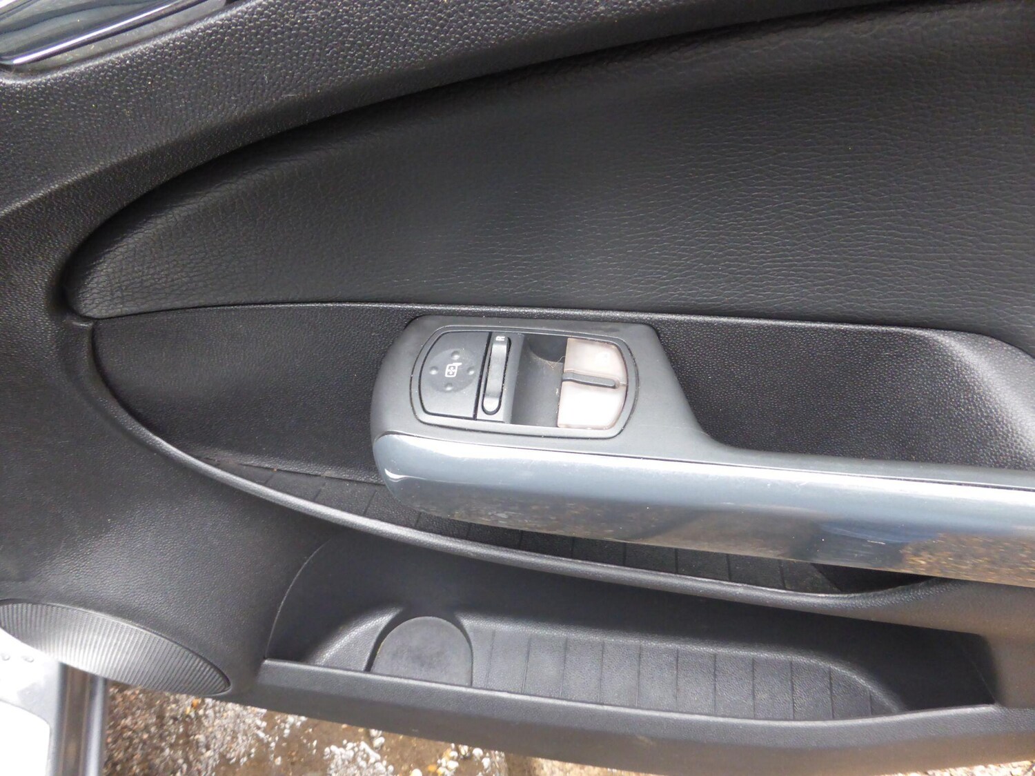 Used Vauxhall Corsa 2012 for sale - 75989780: Photo 16