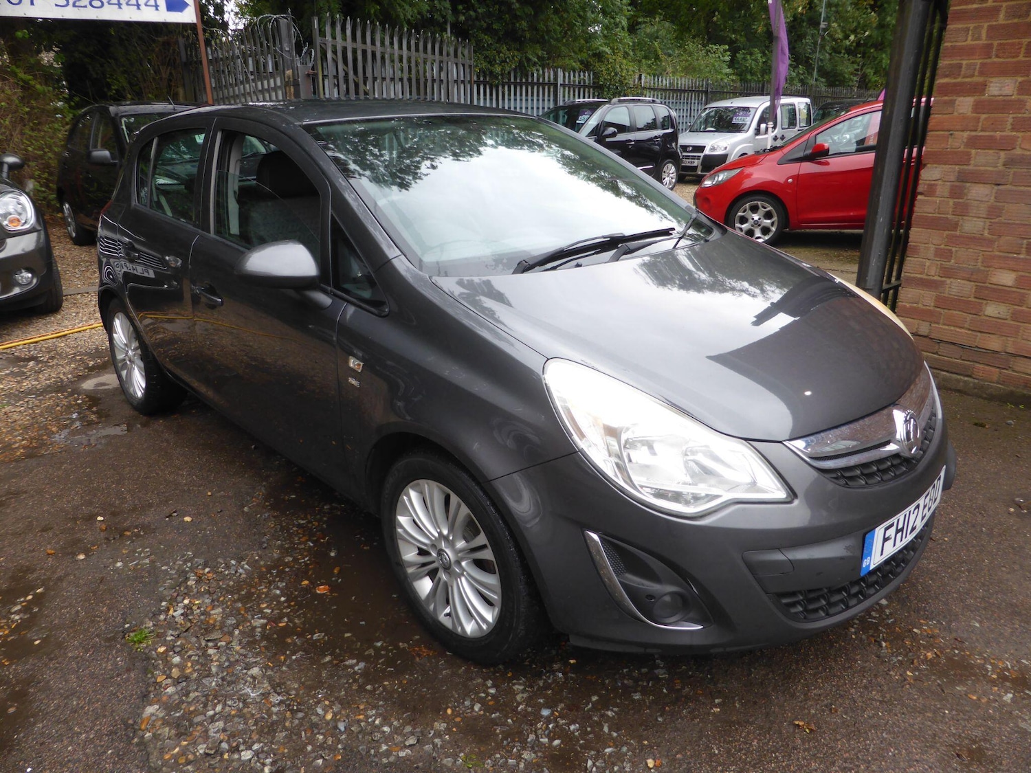 Used Vauxhall Corsa 2012 for sale - 75989780: Photo 3