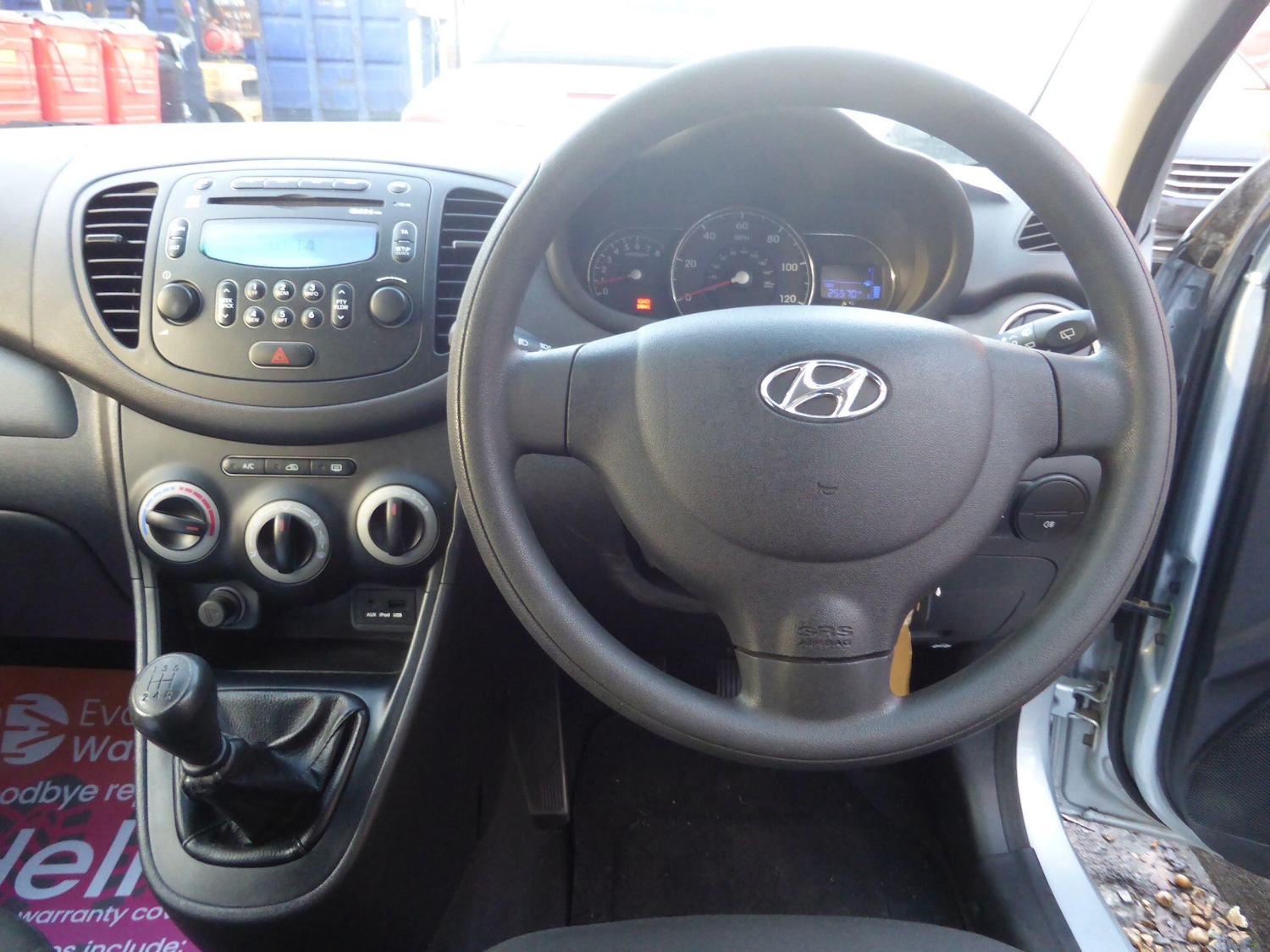 Used Hyundai i10 2012 for sale - 76801861: Photo 12