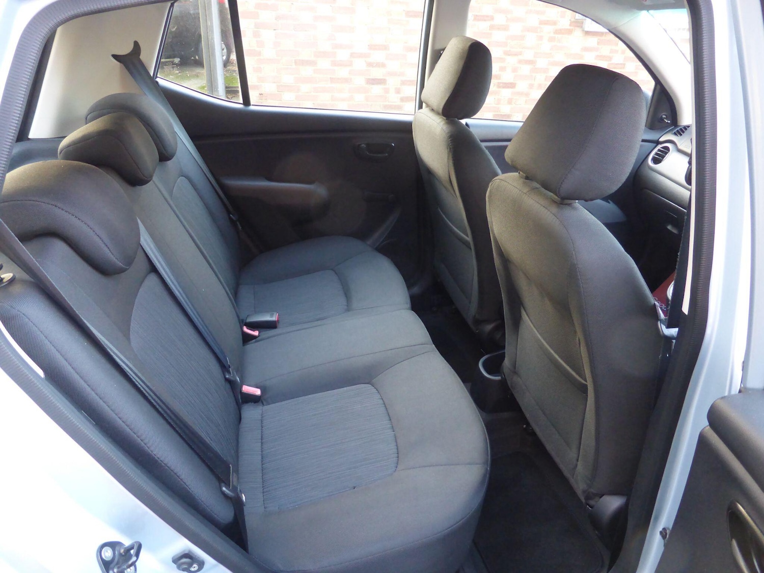 Used Hyundai i10 2012 for sale - 76801861: Photo 17