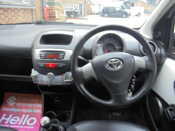 Used Toyota AYGO 2012 for sale - 76215009: Photo 11