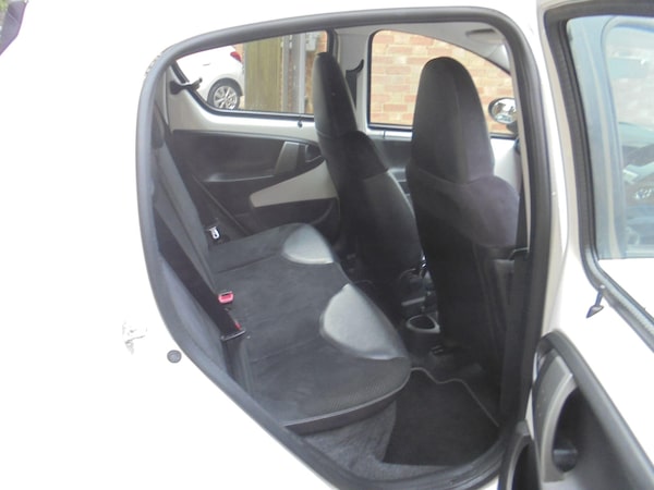 Used Toyota AYGO 2012 for sale - 76215009: Photo 16