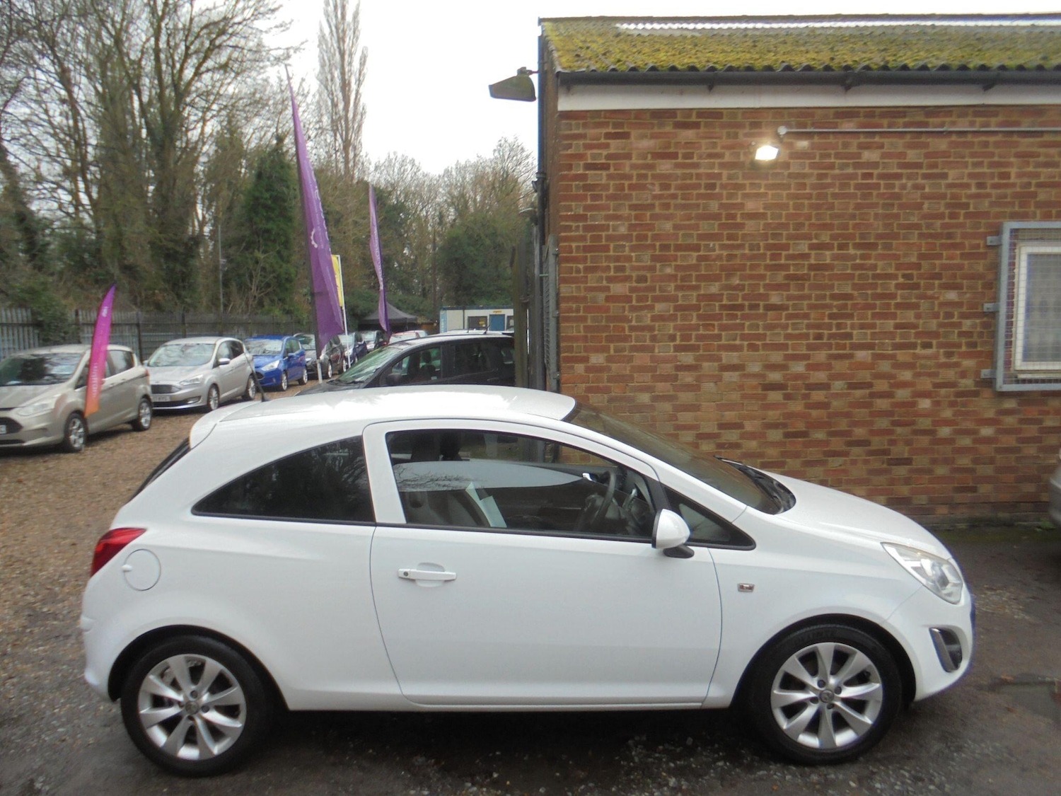 Used Vauxhall Corsa 2013 for sale - 76976243: Photo 4