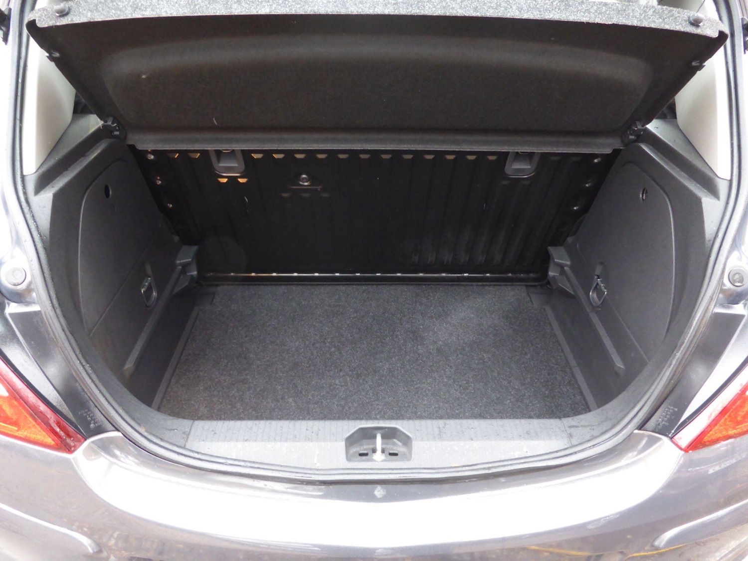 Used Vauxhall Corsa 2013 for sale - 77611814: Photo 9