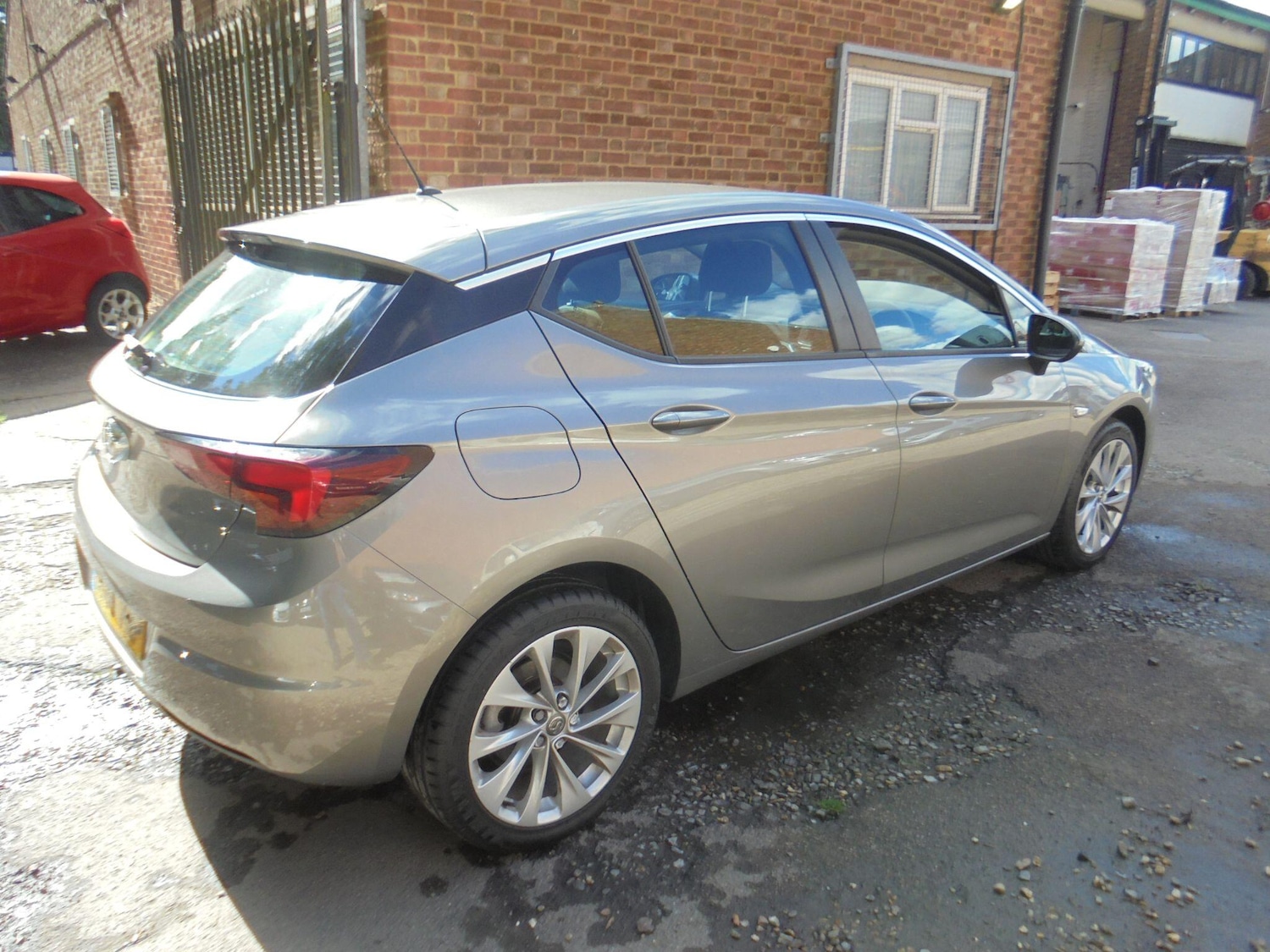 Used Vauxhall Astra 2016 for sale - 76042953: Photo 11