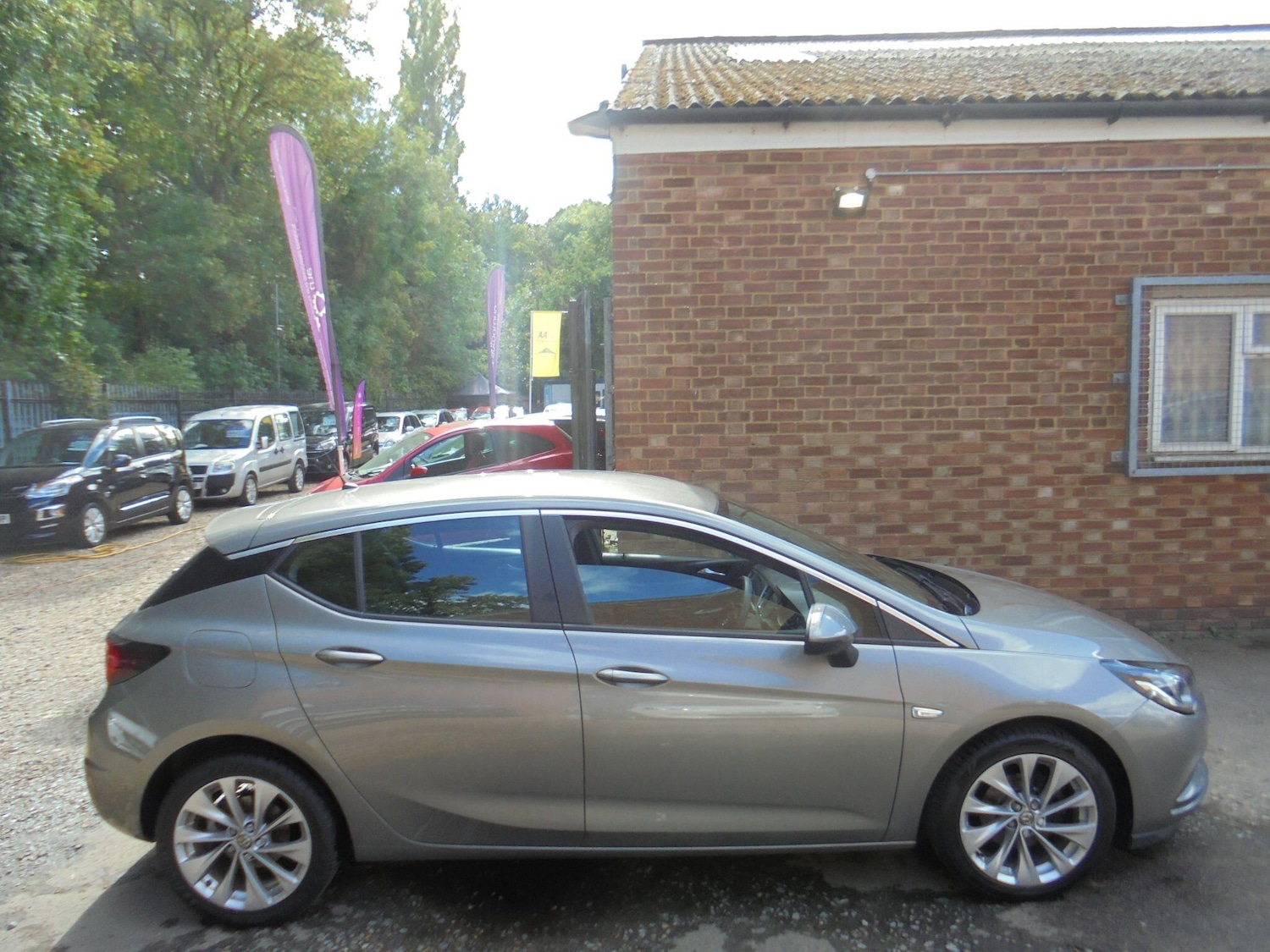 Used Vauxhall Astra 2016 for sale - 76042953: Photo 4