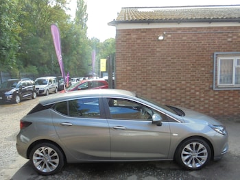 Used Vauxhall Astra 2016 for sale - 76042953: Photo 4